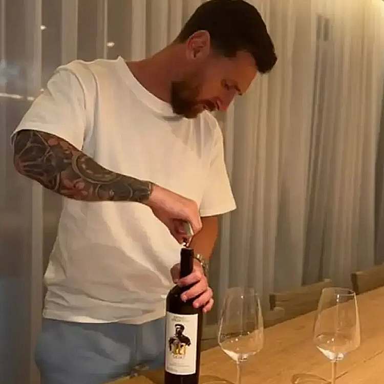 Messi 750